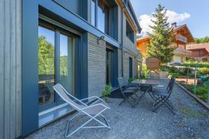 Budova, kde se apartmán nachází + 13 fotografií