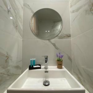 Ένα μπάνιο στο Levanda suites