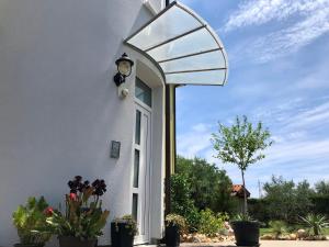 Gallery image of Goldfinch Estate in Banjole
