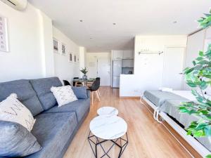 Kuchyň nebo kuchyňský kout v ubytování OleHolidays 1133 Romana Playa primera línea playa