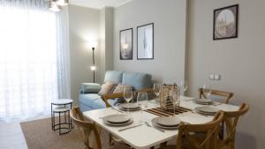 Posezení v ubytování Luxury Apartment Dos Aceras + 24 fotografií