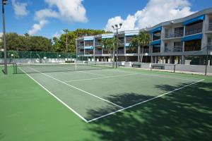 Tiện nghi tennis/bóng quần (squash) tại Gulf Tides of Longboat Key