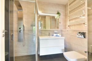 Kúpeľňa v ubytovaní Apartamenty Horyzont SeaView by Rent like home