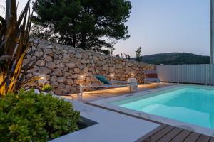 Πισίνα στο ή κοντά στο Villa Miramarina