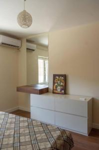 Gallery image of Sea & Mountain Lukove Apartment in Lukovë +8 photos
