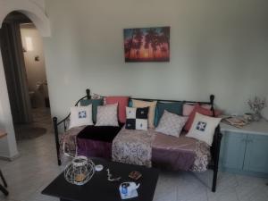 A seating area at Bee life apts, Sweet house