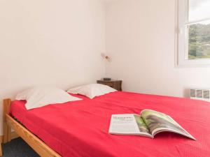 Appartement Briançon, 3 pièces, 6 personnes - FR-1-330C-14にあるベッド