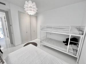 Zdjęcie z galerii obiektu Luxury Garden apt pool, sauna, hammam, near golf w mieście Estepona