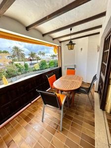 Zdjęcie z galerii obiektu Apartamento en Playa del Inglés w mieście San Bartolomé