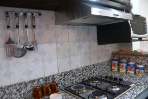 Köök või kööginurk majutusasutuses Dar tabazariste