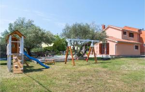 Herní místnost nebo prostor pro děti v ubytování Holiday Home Dalmatinska Croatia