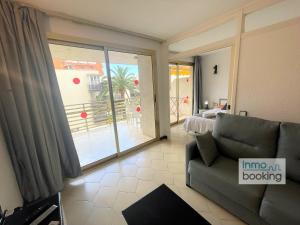 Posedenie v ubytovaní Novelty Beach 2 Salou, climatizado, piscina y playa