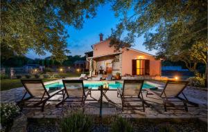 Zahrada ubytování Holiday Home Dalmatinska Croatia