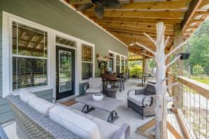 Gallery image of Country Solitude close to the Beach farmhouse in Longs