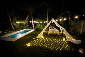 Bazén v ubytování Shanti Wellness Sanctuary nebo v jeho okolí + 37 fotografií