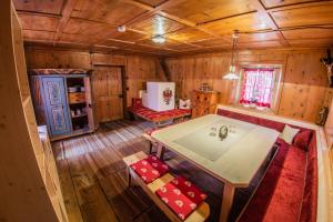 Posedenie v ubytovaní Ferienhaus Hangl