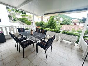 Balkón nebo terasa v ubytování Apartments Sanda