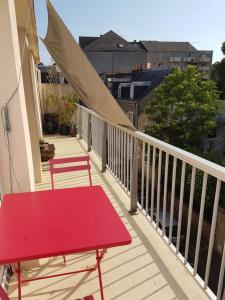 Fotografia z galérie ubytovania Bel appartement central avec parking gratuit privé v destinácii Le Mans + 12 fotografií