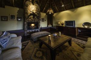 A seating area at Tshwene Lodge