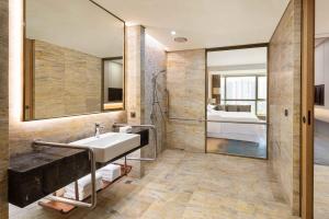 Vannituba majutusasutuses Sheraton Zhanjiang Hotel