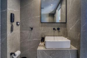 Um banheiro em Island Sea Side Hotel - Adults Only