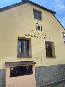 Budova, v ktorej sa apartmán nachádza
