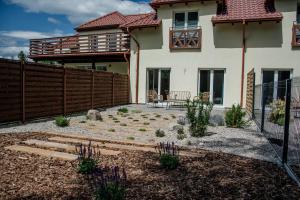 Κήπος έξω από το Stylowe apartamenty