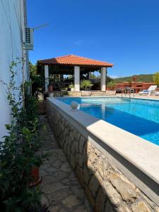 Bazén v ubytování Room Gorana with swimming pool nebo v jeho okolí