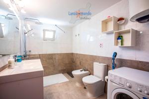 Łazienka w obiekcie Vivienda Vacacional Las Coronas 48
