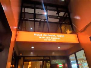Foto dalla galleria di Hotel California Suite a Sudtungan