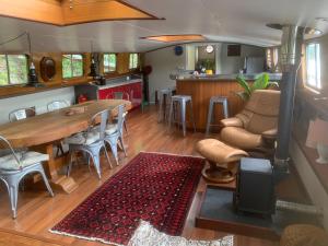 Posezení v ubytování Péniche Odilia