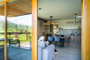Photo de la galerie de l'établissement Apartament Owca na wypasie by Apart Concept Podhale, à Kościelisko