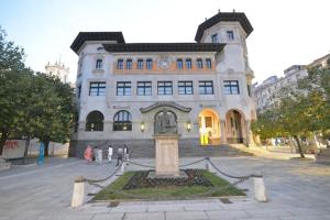 Budova, v ktorej sa apartmán nachádza