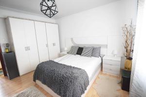 Posteľ alebo postele v izbe v ubytovaní El apartamento de Santa Emilia by Just Room