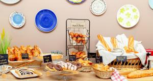 Eten bij of ergens in de buurt van het hotel

