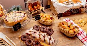 Eten bij of ergens in de buurt van het hotel

