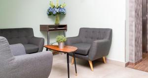 Een zitgedeelte bij Garni Hotel Mint