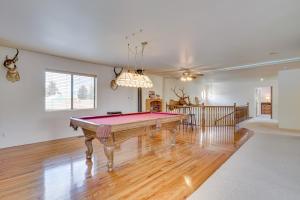 Piljardilaud majutusasutuses Charming Elko Home with Pool Table!