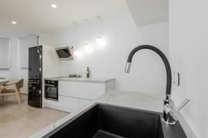 Gallery image of Gemela AllstarBoutique in Aegina A in Aegina Town