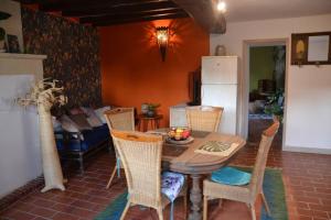 Nhà bếp/bếp nhỏ tại La Petite Ferme