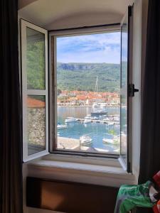 Foto dalla galleria di Seafront apartment Marina2 a Jelsa (Gelsa) Altre 15 foto