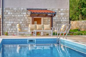 Bazén v ubytování Seaview Villa Lavanda with pool nebo v jeho okolí