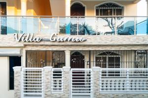 Fotografie z fotogalerie ubytování Villa Gumio 2BR Apt- 7 min walk to Boca Chica Beach apts v destinaci Boca Chica