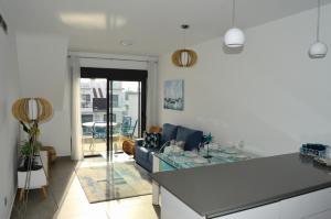 Posteľ alebo postele v izbe v ubytovaní Apt with Roof Terrace Pilar De La Horadada