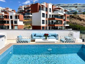 Basen w obiekcie Luxury 3 Bedroom Penthouse lub w pobliżu