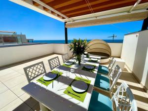 Balkon lub taras w obiekcie Luxury 3 Bedroom Penthouse
