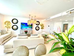 Część wypoczynkowa w obiekcie Luxury 3 Bedroom Penthouse