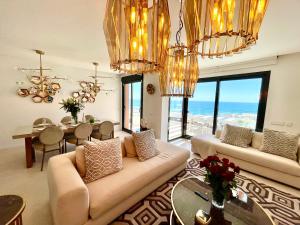Część wypoczynkowa w obiekcie Luxury 3 Bedroom Penthouse