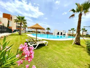 Basen w obiekcie Luxury 3 Bedroom Penthouse lub w pobliżu