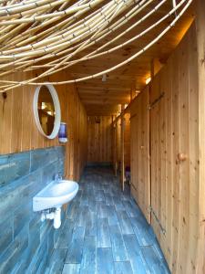 Kúpeľňa v ubytovaní Autokemp Loděnice Zdoňov - Adršpach